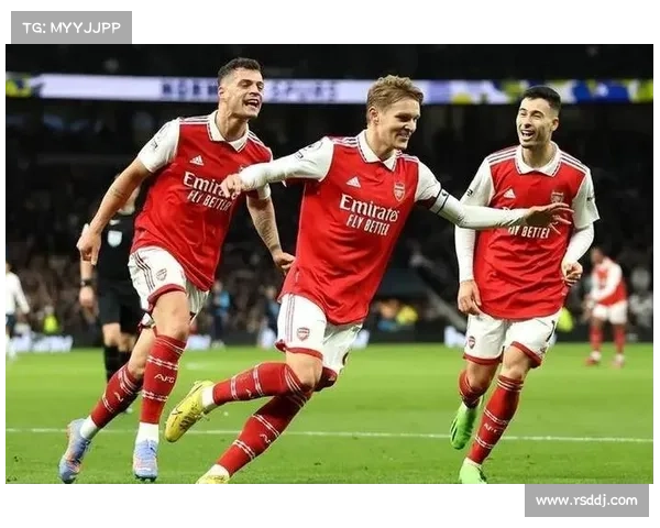 OneFootball晒球迷票选皇马阿森纳混合阵,枪手仅厄德高入选 OneFootball晒球迷票选皇马阿森纳混合阵,枪手仅厄德高入选